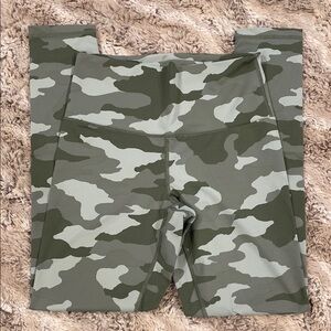 Aerie Camo Women’s Leggings Green and Gray